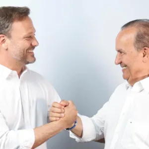 Governador Jorginho Mello anuncia Adriano Silva como pré-candidato a vice nas eleições de 2026