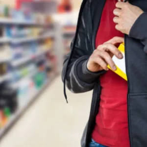 Homem é detido após tentativa de furto de carne em supermercado, em Lages | Imagem ilustrativa