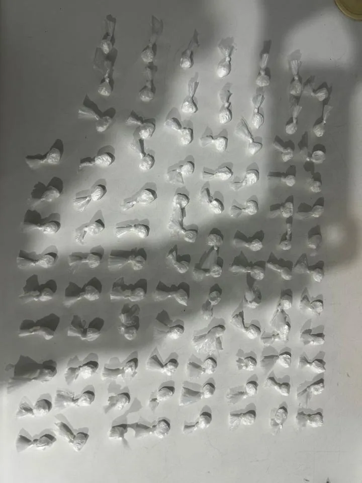 Homem é morto a tiros dentro de carro em Joinville