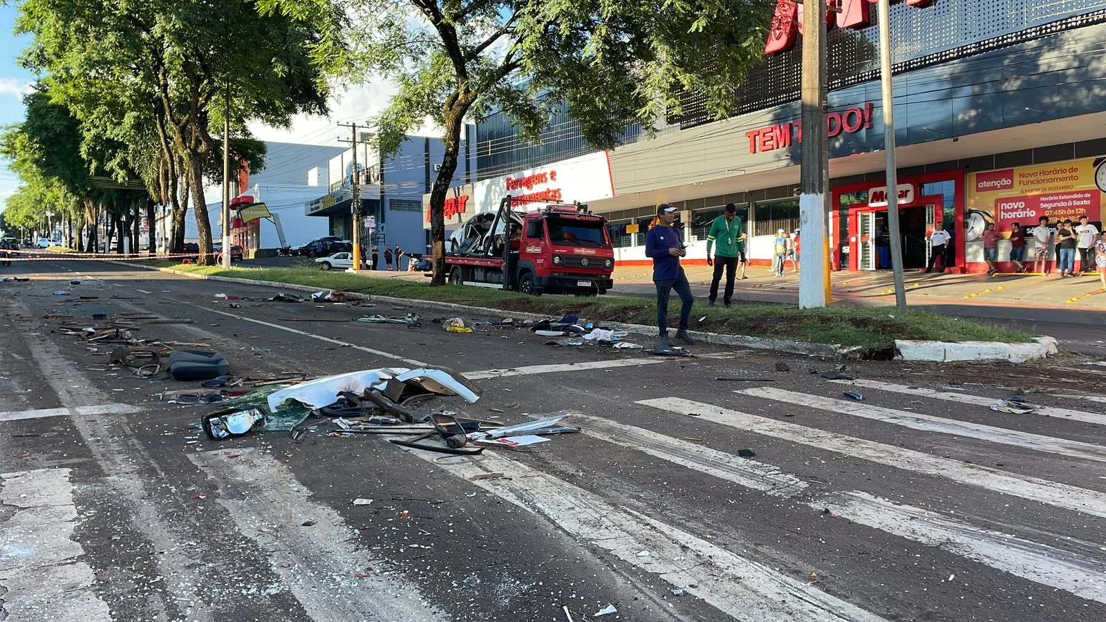 Imagens impressionantes mostram rastros de destruição dapós acidente em Chapecó