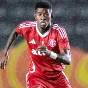Internacional vende Vitão ao Flamengo em acordo milionário.| Foto: Redes Sociais / Divulgação 