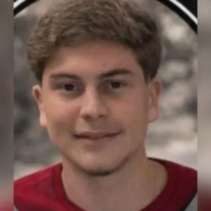 Jovem morre em colisão com poste um dia após o aniversário de 18 anos em SC