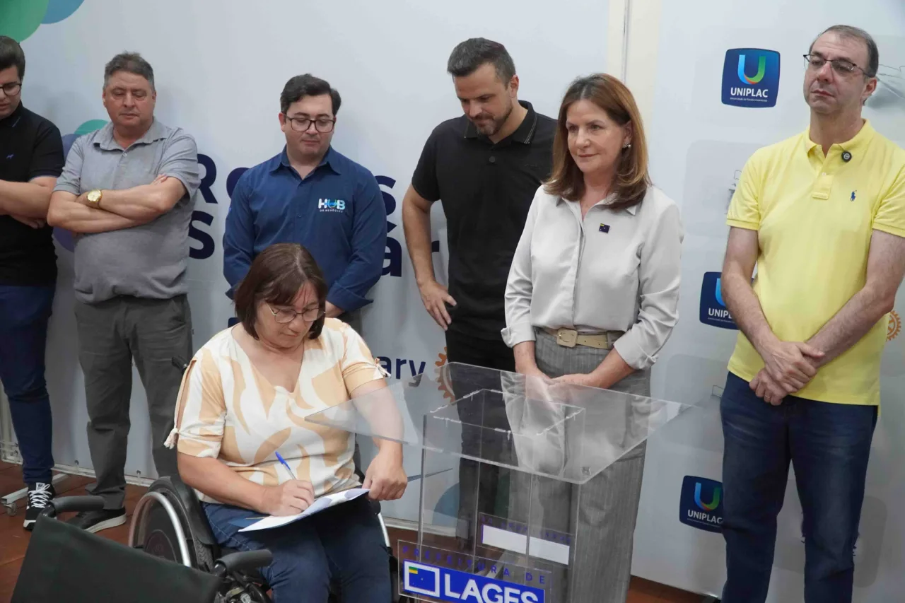 Lages entrega 140 novos equipamentos para o Centro Especializado em Reabilitação