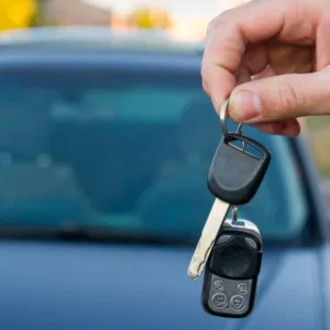 Mais de 650 mil veículos estão com IPVA atrasado em Santa Catarina | Foto: Canva | Reprodução