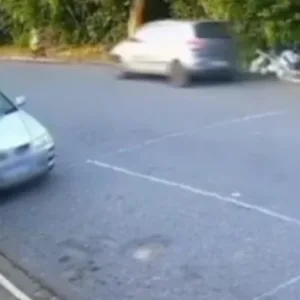 Mulher de 84 anos é atropelada por homem bêbado e sem roupas