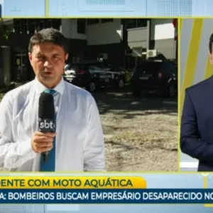 O detalhe no microfone de Henrique Zanotto que está chamando a atenção do público | Foto: Ari Alenkar 