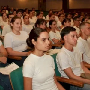 Polícia Militar forma 400 jovens para atuar na segurança de SC
