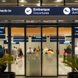 Polícia apreende celulares de adolescentes investigados pela morte do Cão Orelha