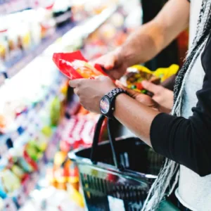 Procon de Lages divulga pesquisa da cesta básica com variações de preços