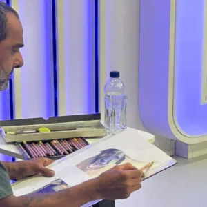 Professor de artes presta homenagem ao cão Orelha no jornal Tá Na Hora do SCC SBT | Foto: Pedro Corrêa/SCC10 