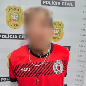 Professor de futebol é preso após estuprar aluno autista em SC