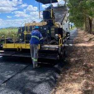Salto Caveiras recebe terceira etapa de manutenção viária