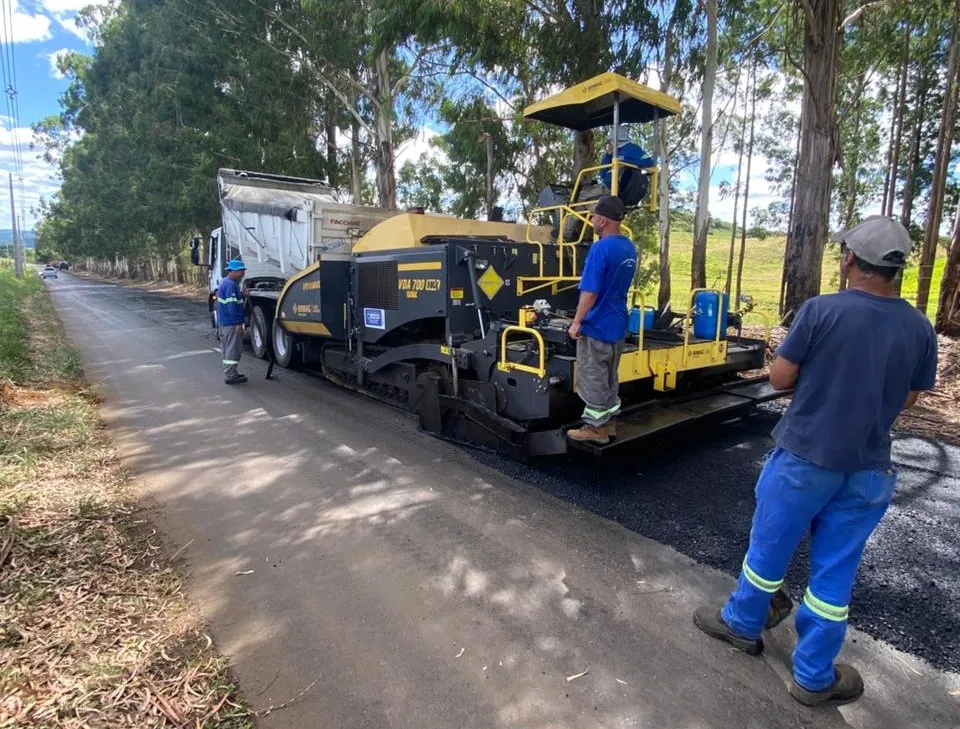 Salto Caveiras recebe terceira etapa de manutenção viária