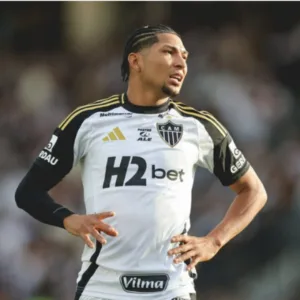 Santos fica perto de contratar Rony.| Foto: Pedro Souza / Atlético / Divulgação