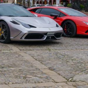 Veja a lista dos cinco veículos com maior valor de IPVA para 2026 em SC | Foto: Canva | Reprodução