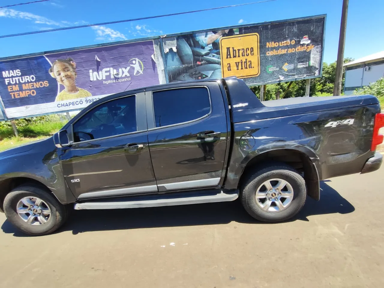 Acidente entre quatro veículos deixa um morto na BR-480 em SC