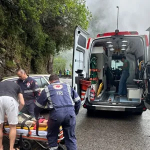 Acidente interdita Serra do Rio do Rastro por duas horas | Foto: PMRv Serra