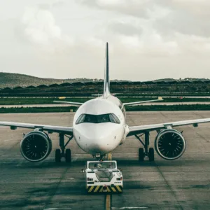 Avó é presa suspeita de vender netas para piloto da Latam | Imagem Ilustrativa | Foto: Canva 