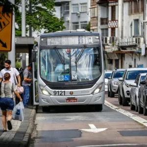 Blumenau reativa linhas de ônibus com volta às aulas | Foto: Giovanni Silva/PMB
