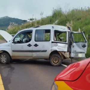 Capotamento na SC-114 mobiliza Bombeiros em São Joaquim | Foto: 5º BBM