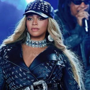 Famosos que fazem 45 anos junto com SBT e SCC SBT em 2026 | Foto: Reprodução/Instagram/@beyonce