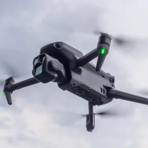 Florianópolis usa drone autônomo para reforçar segurança