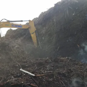 Incêndio atinge Centro de Valorização de Resíduos em Florianópolis | Foto: CBMSC/Divulgação