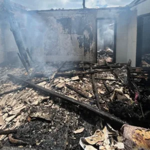 Incêndio atinge lar de idosos e mobiliza bombeiros no Norte de SC (1)