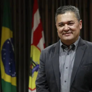 Justiça afasta vereador de Blumenau suspeito de 'rachadinha'