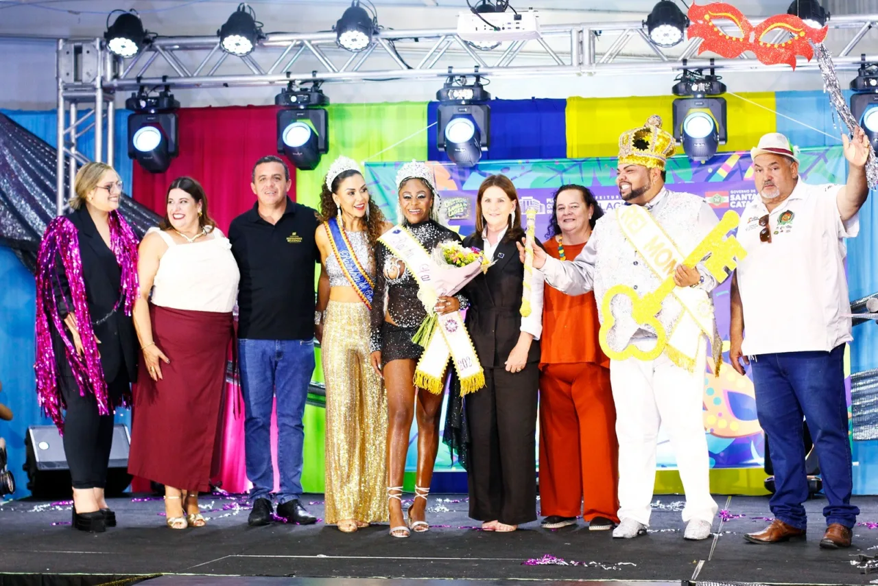 Lages elege a Corte Oficial do Carnaval 2026 em noite de festa no Mercado Público