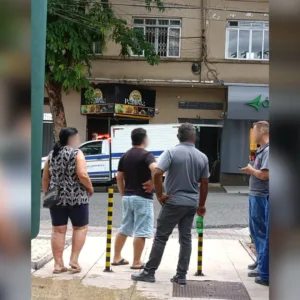 Mãe e filho são encontrados mortos dentro de apartamento em Joinville