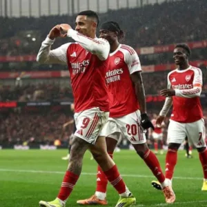 Martinelli e Jesus marcam, Arsenal goleia na FA Cup