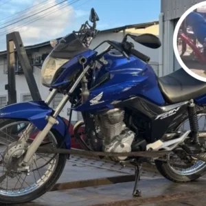 Motociclista quase atropela crianças em praça durante fuga da polícia em SC - Foto: PMSC