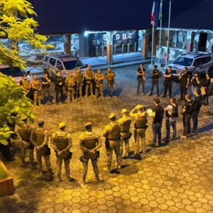 Operação contra o crime organizado resulta em oito prisões no Norte de SC