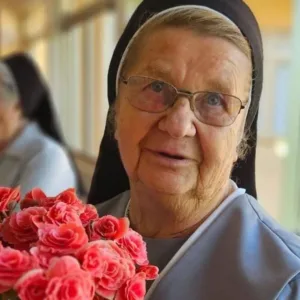 Homem é indiciado por estupro e morte de freira de 82 anos