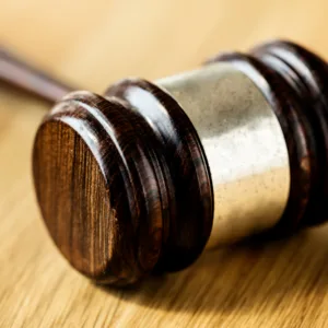 Pai é condenado por abuso sexual e violência psicológica contra a filha em SC | Foto: Freepik/Reprodução