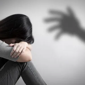 Quase metade das mulheres brasileiras já sofreram assédio sexual no Carnaval | Foto: Canva | Reprodução