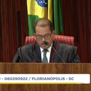 Relator diz que provas não são robustas e vota contra a cassação de Seif