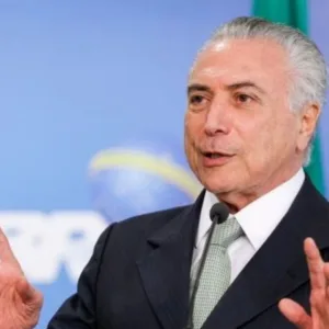 Temer reage após ser retratado em desfile na Sapucaí.| Foto: Beto Barata/PR / Divulgação  SBT News / 
