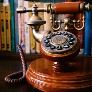 150 anos do telefone: linhas fixas despencam no Brasil