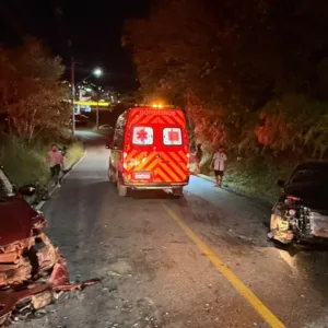 Acidente deixa seis feridos em São José