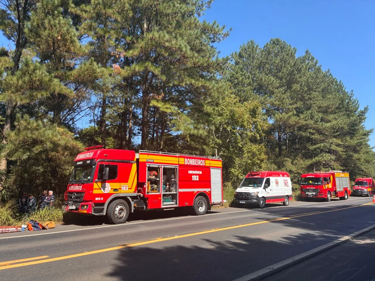 Acidente entre carro e caminhão deixa motorista morto na BR-280 (1)