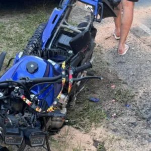 Adolescente morre após acidente entre carro e moto na SC-390