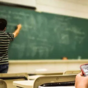 Aluno agride professor em escola de SC