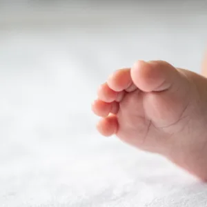 Bebê de 6 meses é encontrado morto pelo irmão em SC