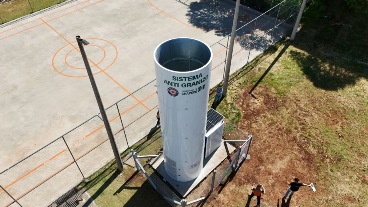 Canhão antigranizo dispara 1,4 mil vezes em Chapecó