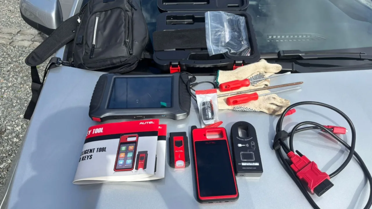 Operação que prendeu casal que furtava veículos de luxo também apreendeu material usado nos crimes