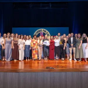 Catarinas por Elas chega às escolas de Santa Catarina