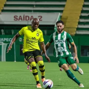 Chapecoense vence São Bernardo com gol nos acréscimos.| Foto: Divulgação SBT Sports / Reprodução