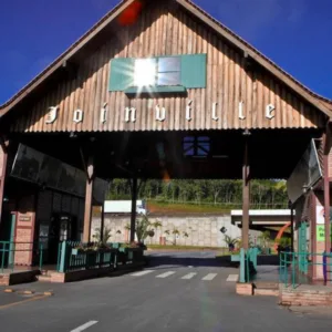 Cidade de SC sobe 11 posições no ranking do saneamento 2026